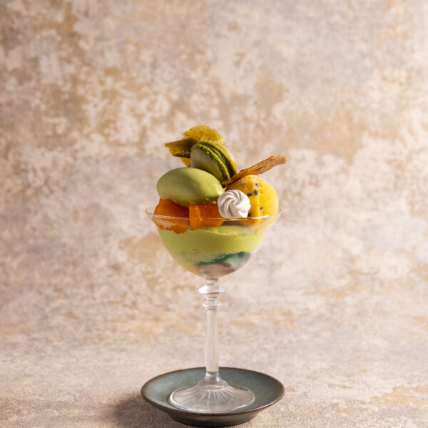 NOW 2026.4.25〈抹茶と柑橘のパフェ〉